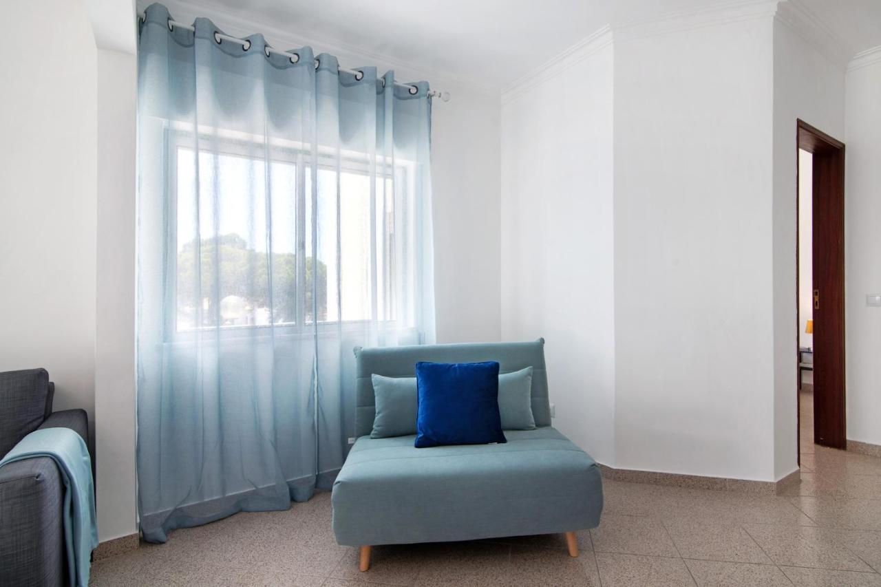 Jade Apartment *